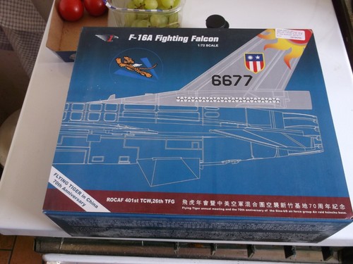 Flying tigers 72 air - tigers,